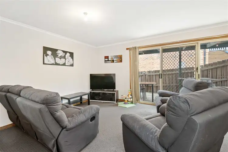 Fourth view of Homely house listing, 2 Leerama Court, Black Hill VIC 3350