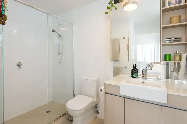 Sixth view of Homely unit listing, 201/425 Hawthorne Road, Bulimba QLD 4171