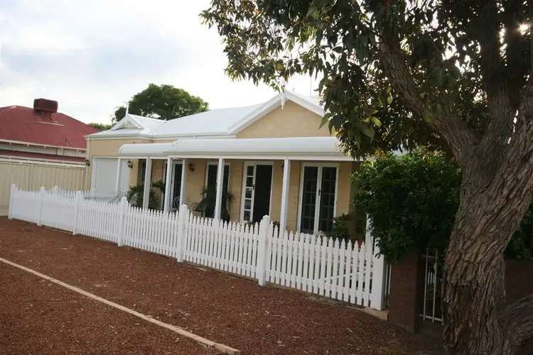 12 Cody Street, Northam WA 6401