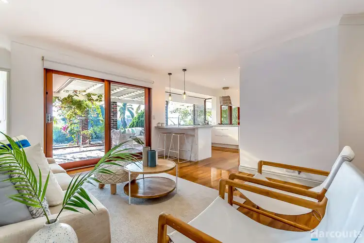 10 Leeway Drive, Ocean Reef WA 6027