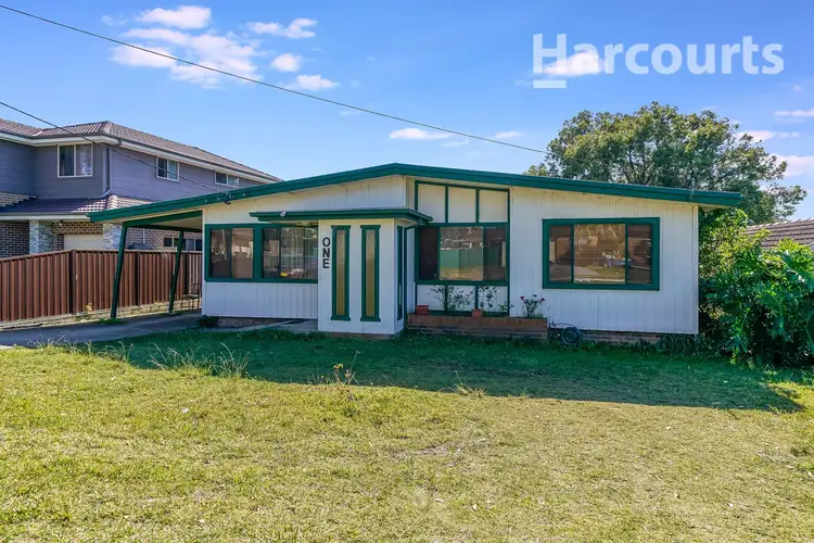 1 Glen Margaret Avenue, Lurnea NSW 2170