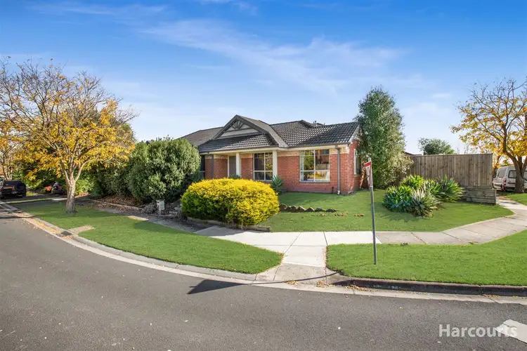 39 Chatswood Drive, Narre Warren South VIC 3805