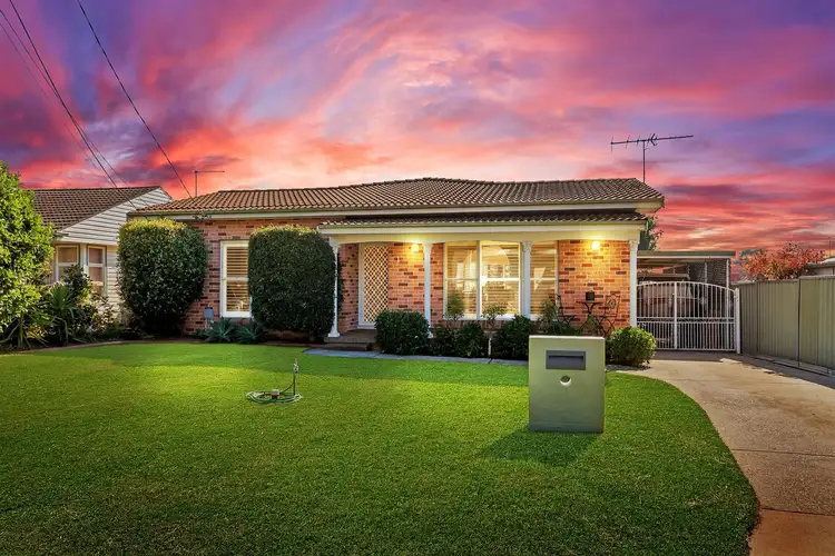 1 Ellalong Place, Doonside NSW 2767
