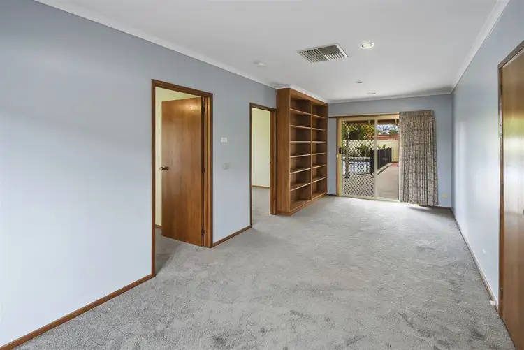 Sixth view of Homely house listing, 2 Flintoff Close, Horsham VIC 3400