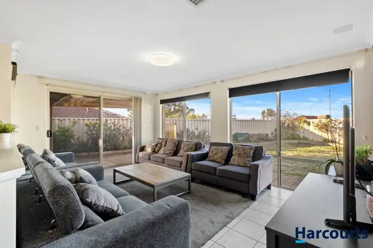 19 Brougham Crescent, Orelia WA 6167
