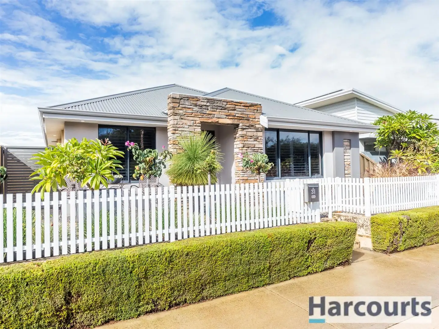 Main view of Homely house listing, 31 Prosperity Loop, Aubin Grove WA 6164