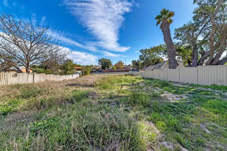 136 Safety Bay Road, Safety Bay WA 6169