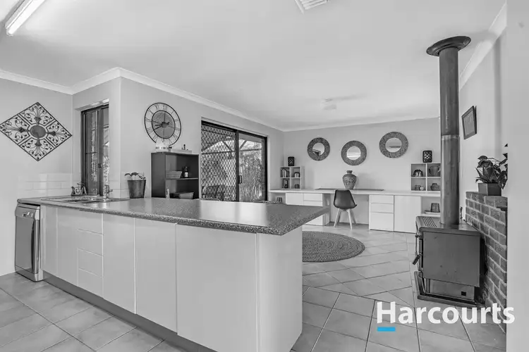 4 Pardee Elbow, Greenfields WA 6210