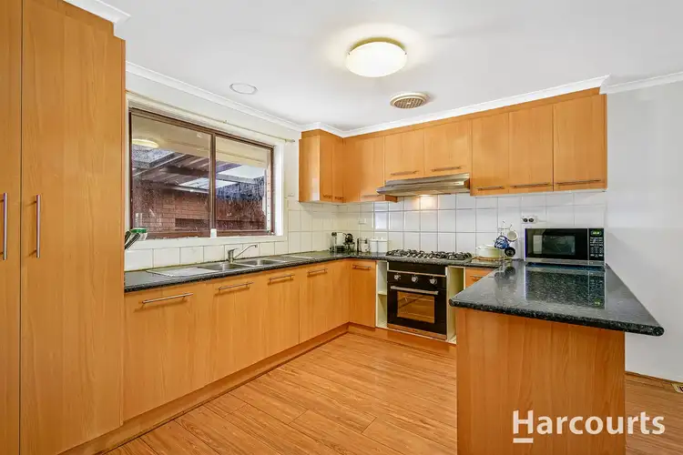 Fifth view of Homely house listing, 10 Elinga Court, Albanvale VIC 3021