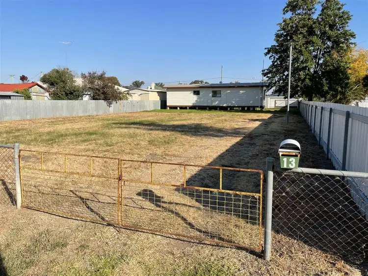 13 Keirath Street, Henty NSW 2658