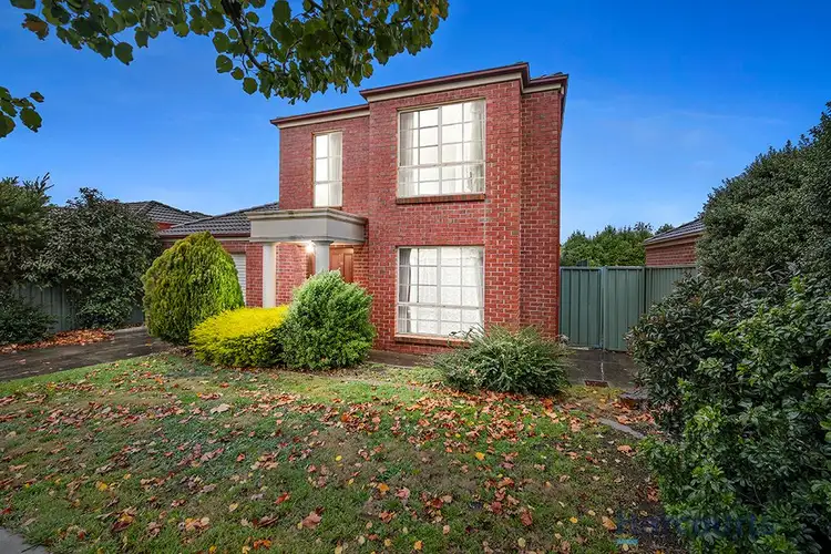 Main view of Homely house listing, 10 Taunton Place, Lake Gardens VIC 3355