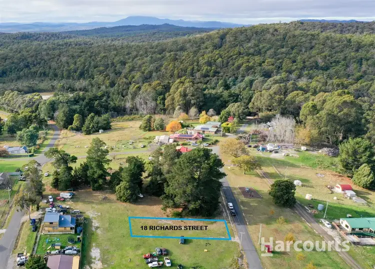 18 Richards Street, Lefroy TAS 7252