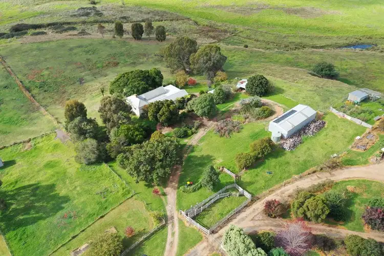 33 Giles Street, Wiseleigh VIC 3885