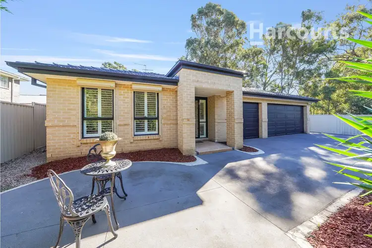 68 St Helens Park Drive, St Helens Park NSW 2560