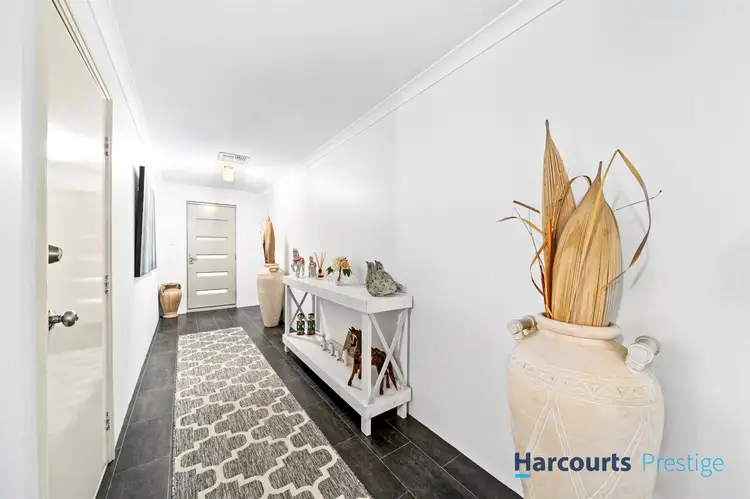 Sixth view of Homely house listing, 33 Strathclyde Circuit, Champion Lakes WA 6111