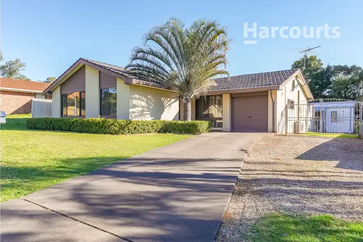 18 Anthony Drive, Rosemeadow NSW 2560