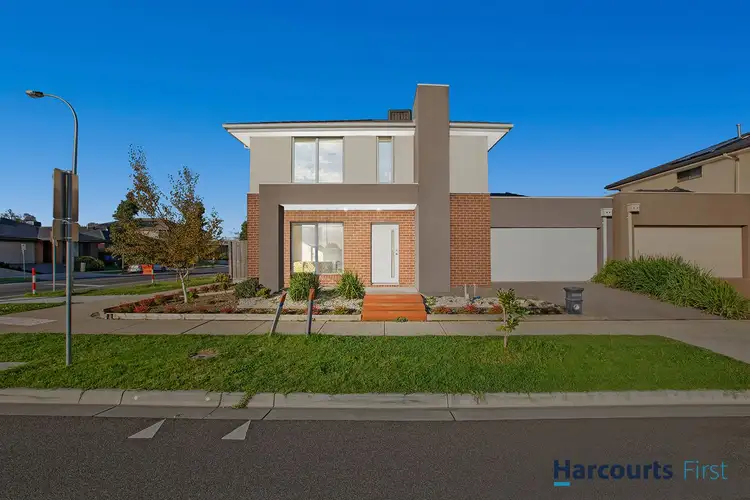 36 Ravenhurst Circuit, Cranbourne North VIC 3977