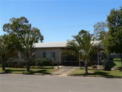 2 Yambacoona Street, Bourke NSW 2840
