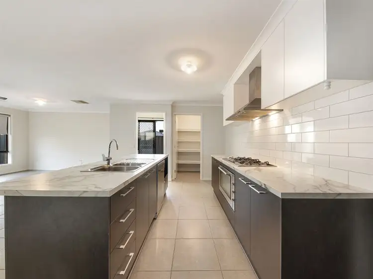 Second view of Homely house listing, 6 Tussock Court, Wangaratta VIC 3677