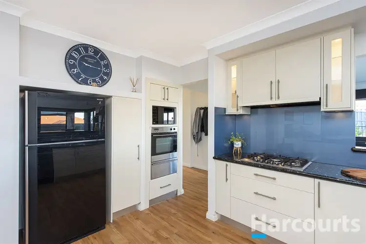 Seventh view of Homely house listing, 16 Highview Rise, Halls Head WA 6210