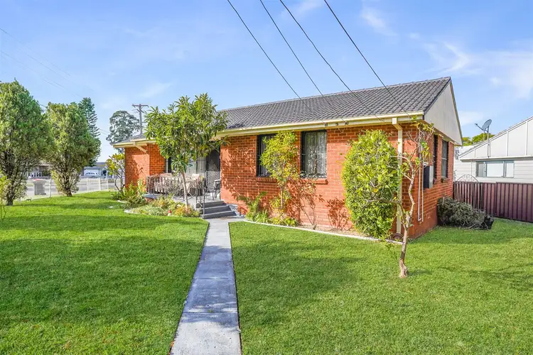1 Magellan Avenue, Lethbridge Park NSW 2770