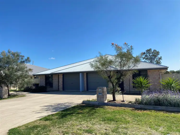 2/4 Luscombe Street, Chinchilla QLD 4413