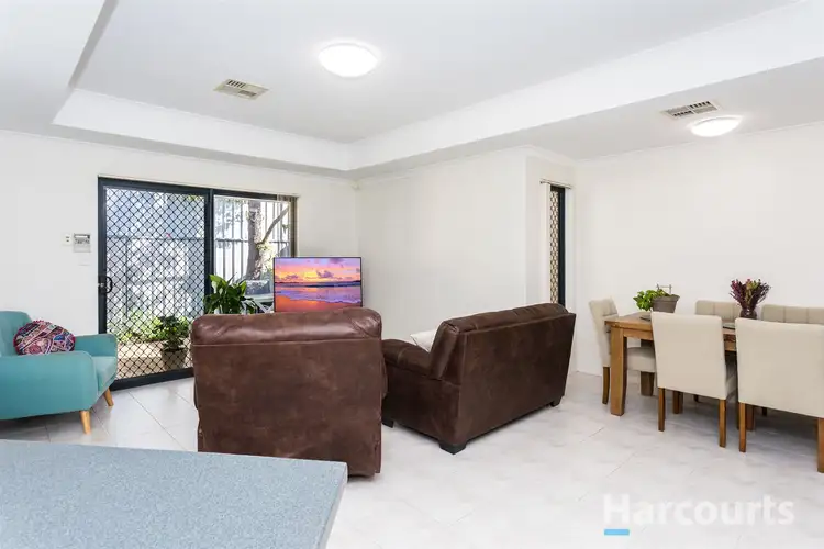 Fifth view of Homely unit listing, 3/10 Davey Street, Mandurah WA 6210