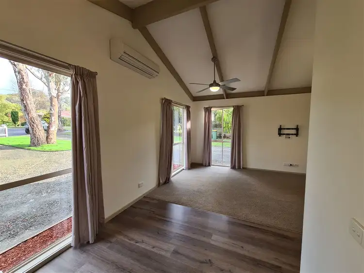 Seventh view of Homely unit listing, 2/15 Tuohy Court, Eildon VIC 3713