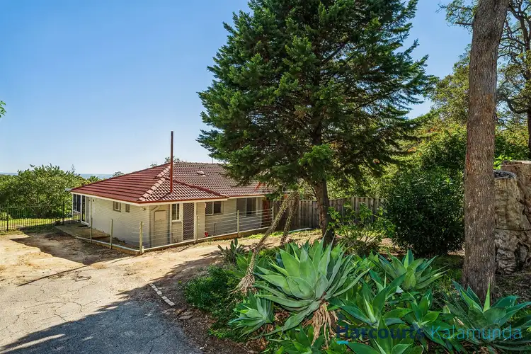 B/15 Lenori Road, Gooseberry Hill WA 6076
