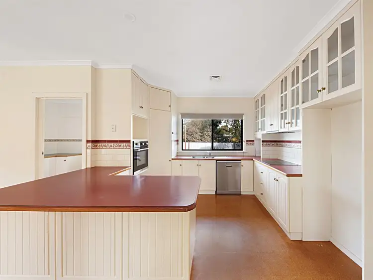 Second view of Homely house listing, 4 Belle Avenue, Wangaratta VIC 3677