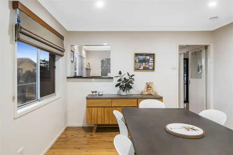Fourth view of Homely house listing, 2 Bingara Street, Mount Lofty QLD 4350