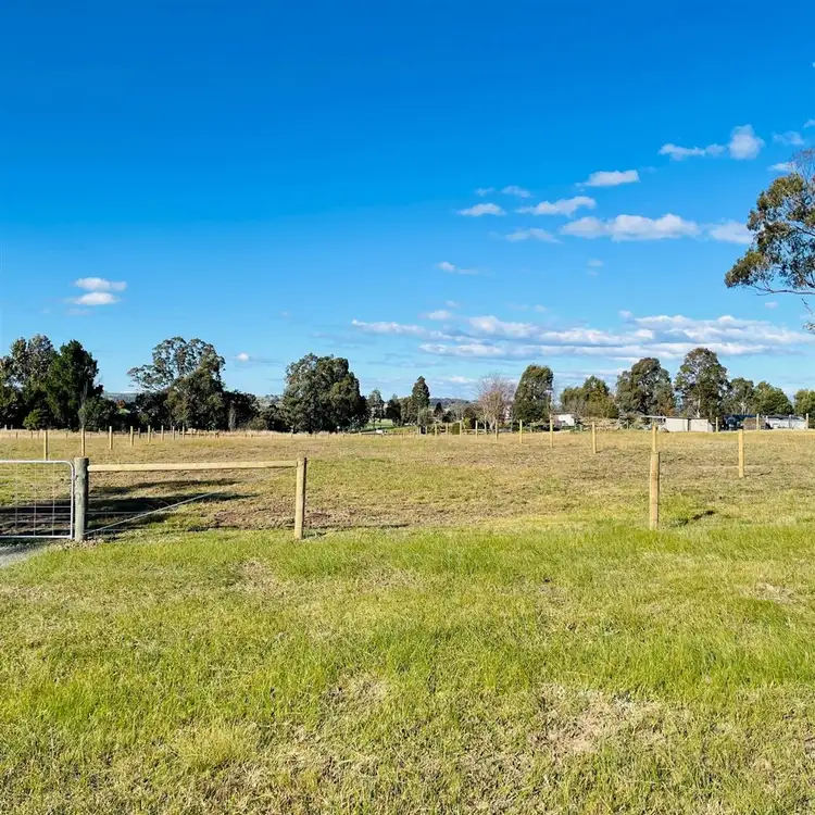 14 Giles Street, Wiseleigh VIC 3885