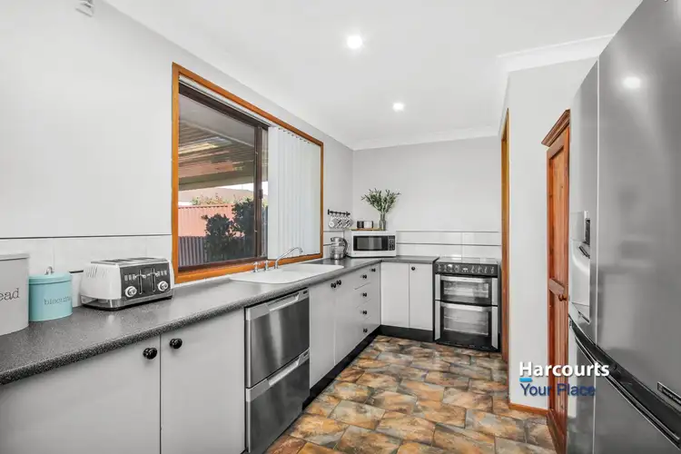 Fourth view of Homely house listing, 10 Merevale Place, Oakhurst NSW 2761