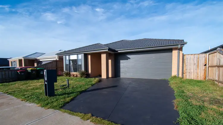 Second view of Homely house listing, 25 Streeton Drive, Warragul VIC 3820