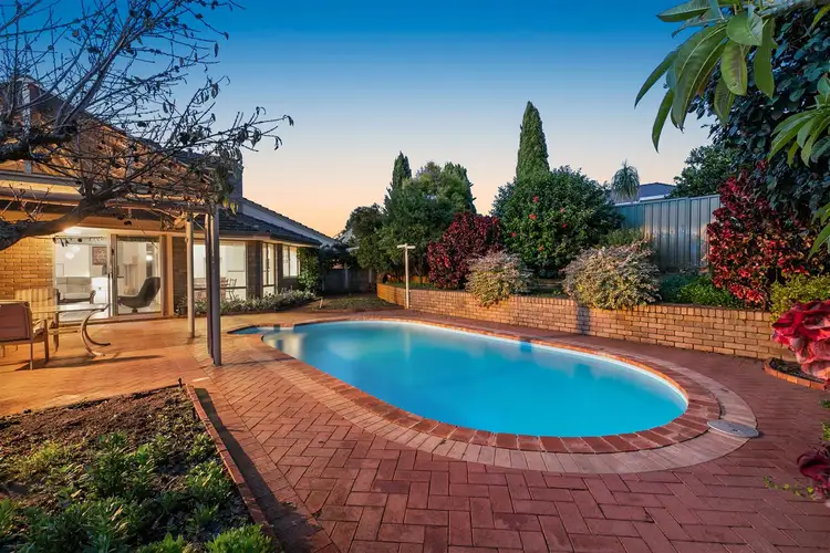12 Blakers Ridge, Winthrop WA 6150
