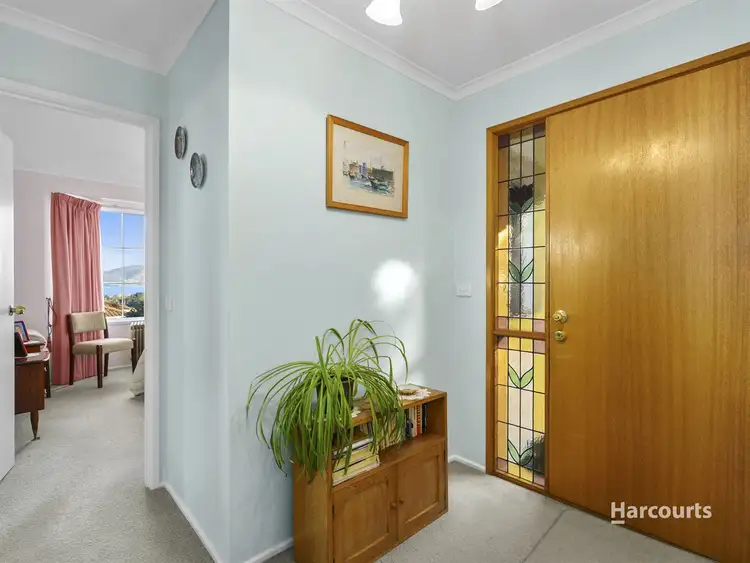 Third view of Homely villa listing, 1/36 Nankoor Crescent, Howrah TAS 7018