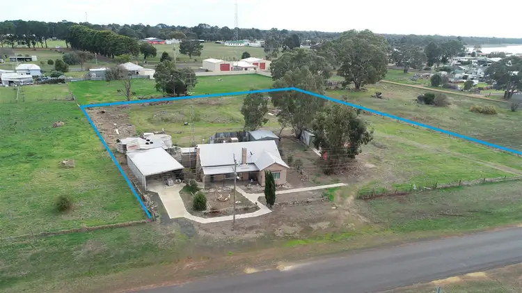 37 Wilson Street, Edenhope VIC 3318