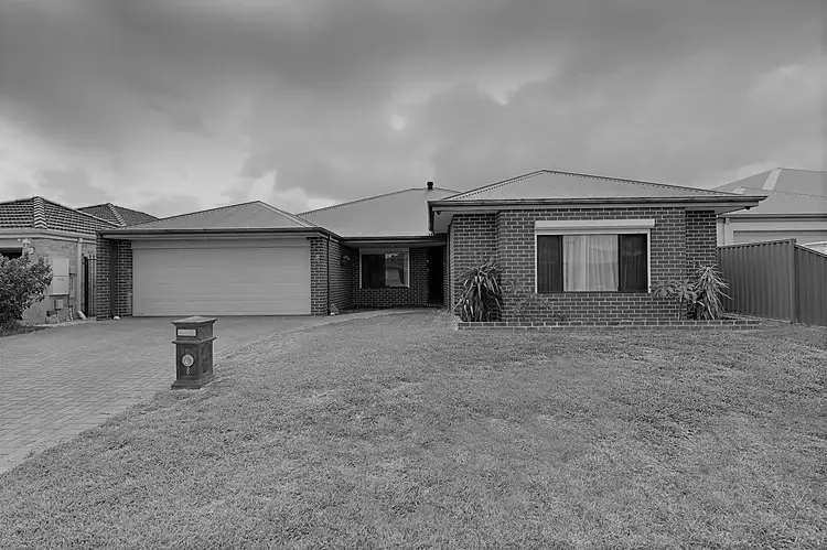 8 Cooeyup Close, Ravenswood WA 6208