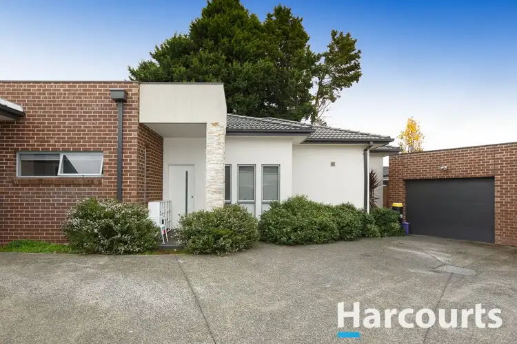 2/5 Apple Court, Doveton VIC 3177