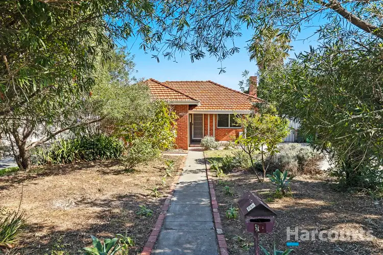 15 Greenslade Street, Hamilton Hill WA 6163