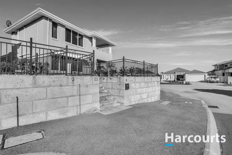 2 Hope Gardens, Madora Bay WA 6210