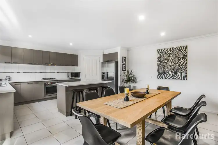 Fifth view of Homely house listing, 10 Romina Drive, Langwarrin VIC 3910