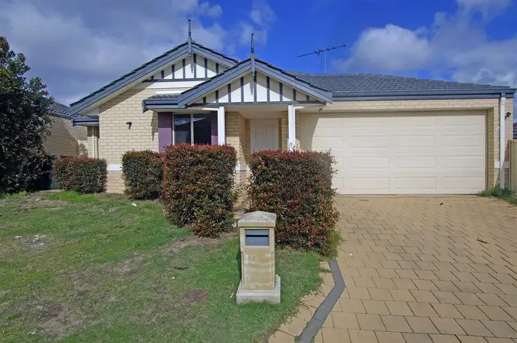 10 Lamont Link, Pearsall WA 6065