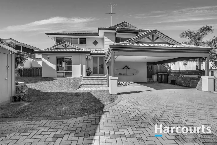 B/11 Allan Place, Halls Head WA 6210