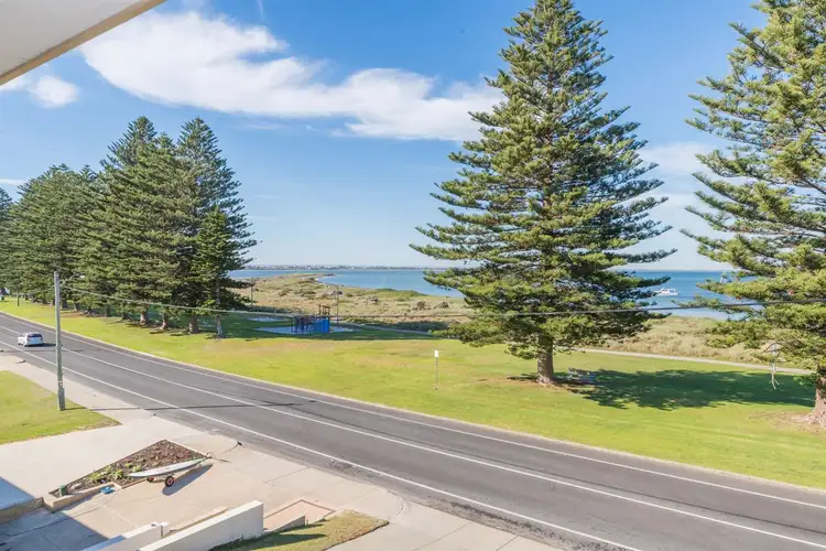 200 Arcadia Drive, Shoalwater WA 6169