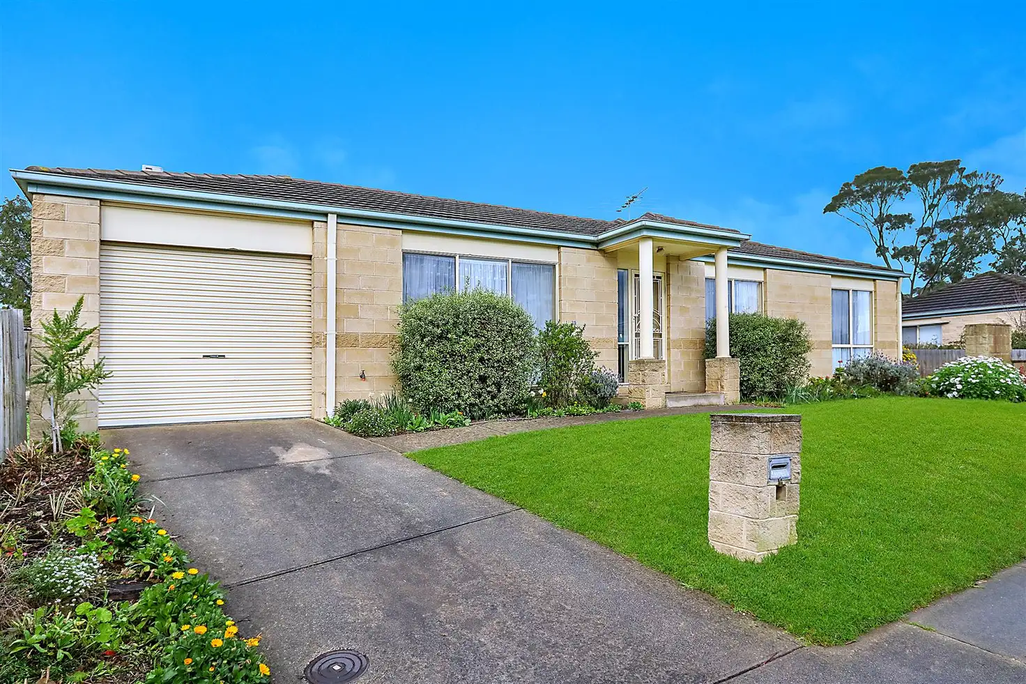Main view of Homely unit listing, 1/25 Guelph Street, Somerville VIC 3912