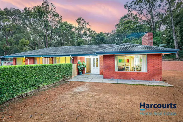 8 Berrima Road, Roleystone WA 6111
