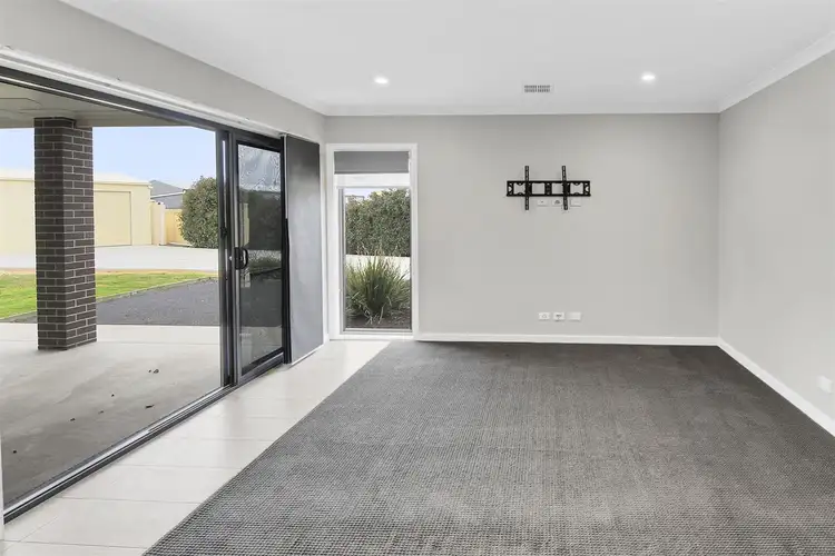 Fifth view of Homely house listing, 6 Tatlock Street, Horsham VIC 3400