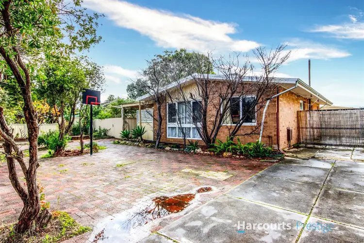 159 Third Avenue, Kelmscott WA 6111