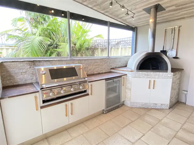 Sixth view of Homely house listing, 11 Hygeia Bend, Atwell WA 6164